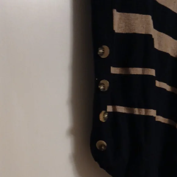 Kathy Ireland Beige and Black Striped Crew Neck Sweater - Picture 3 of 7